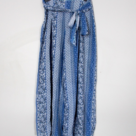 Two Piece Set - Picture 5 of 7